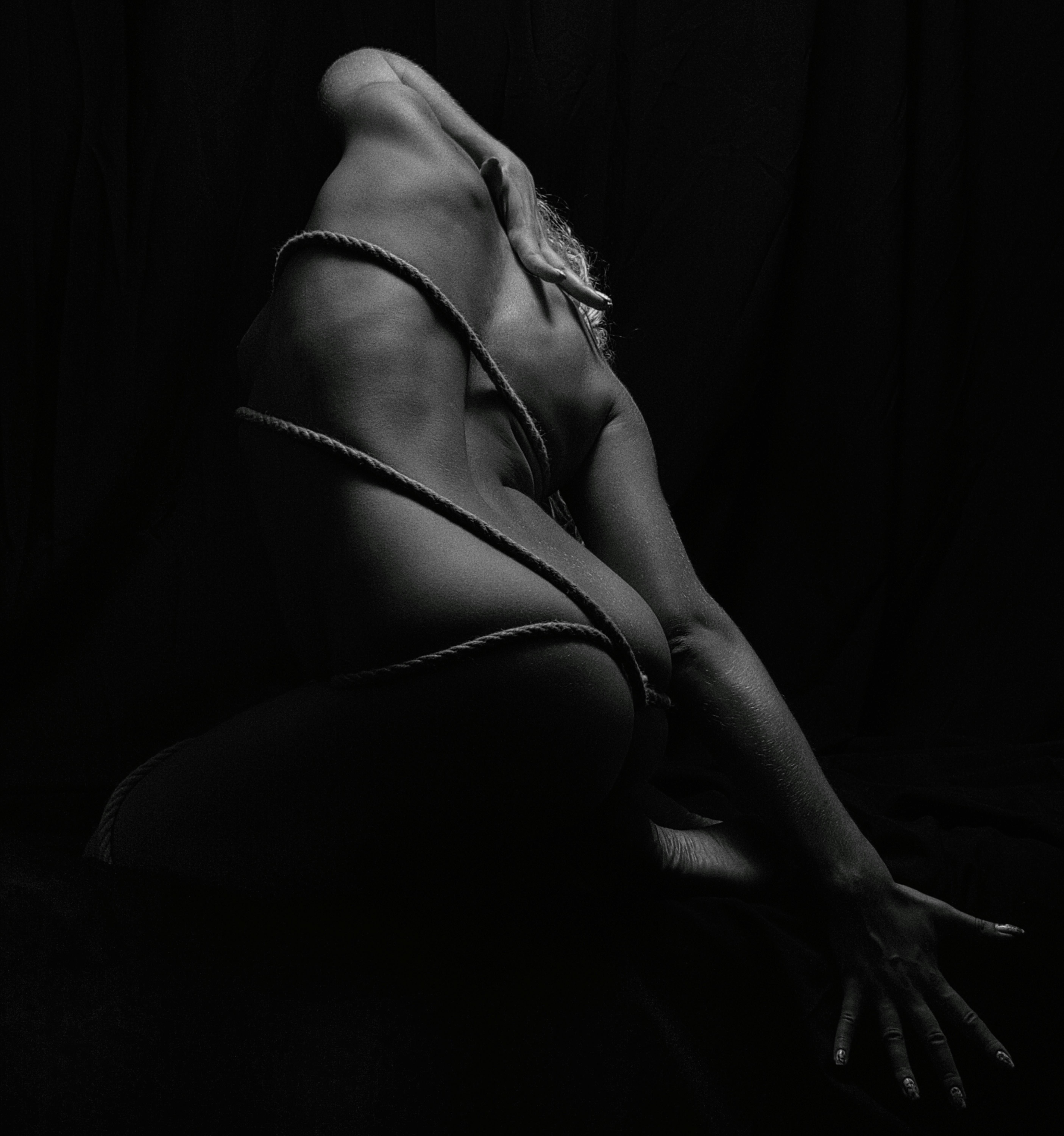 Artistic black and white photo related to bondage.